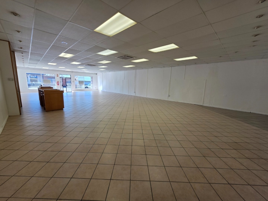 To Let commercial Property for Rent in Reitz Free State
